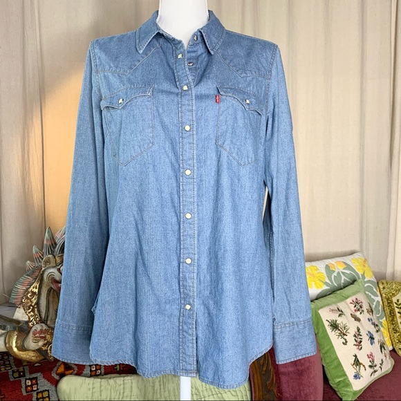 Vintage Tops - Levi’s Western Denim Shirt